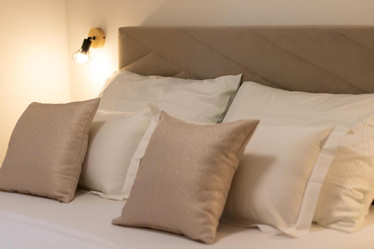 Lily Split Center Apartment Luaran gambar