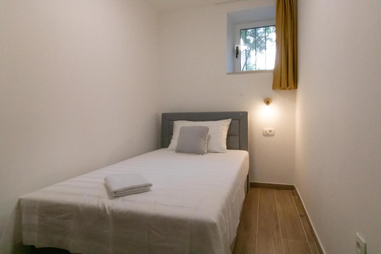Lily Split Center Apartment Luaran gambar