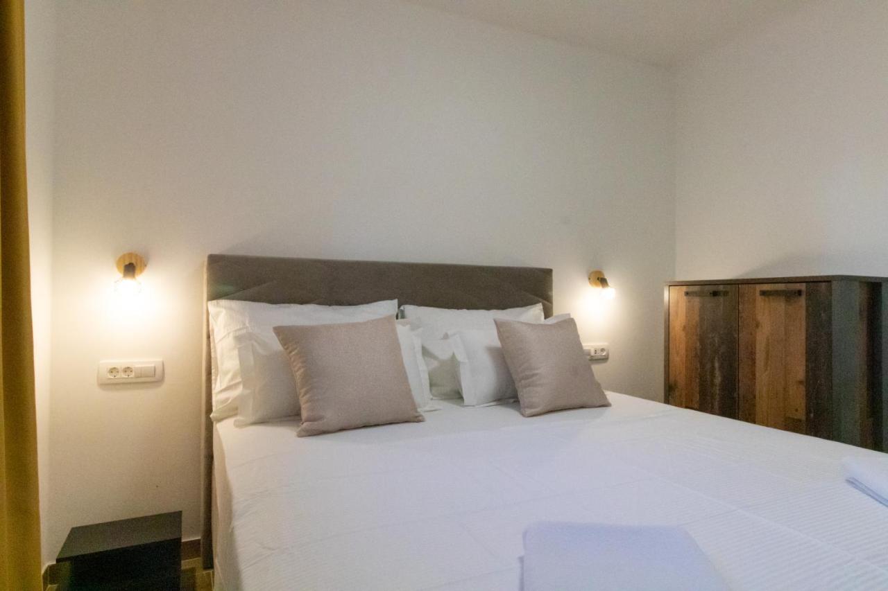 Lily Split Center Apartment Luaran gambar