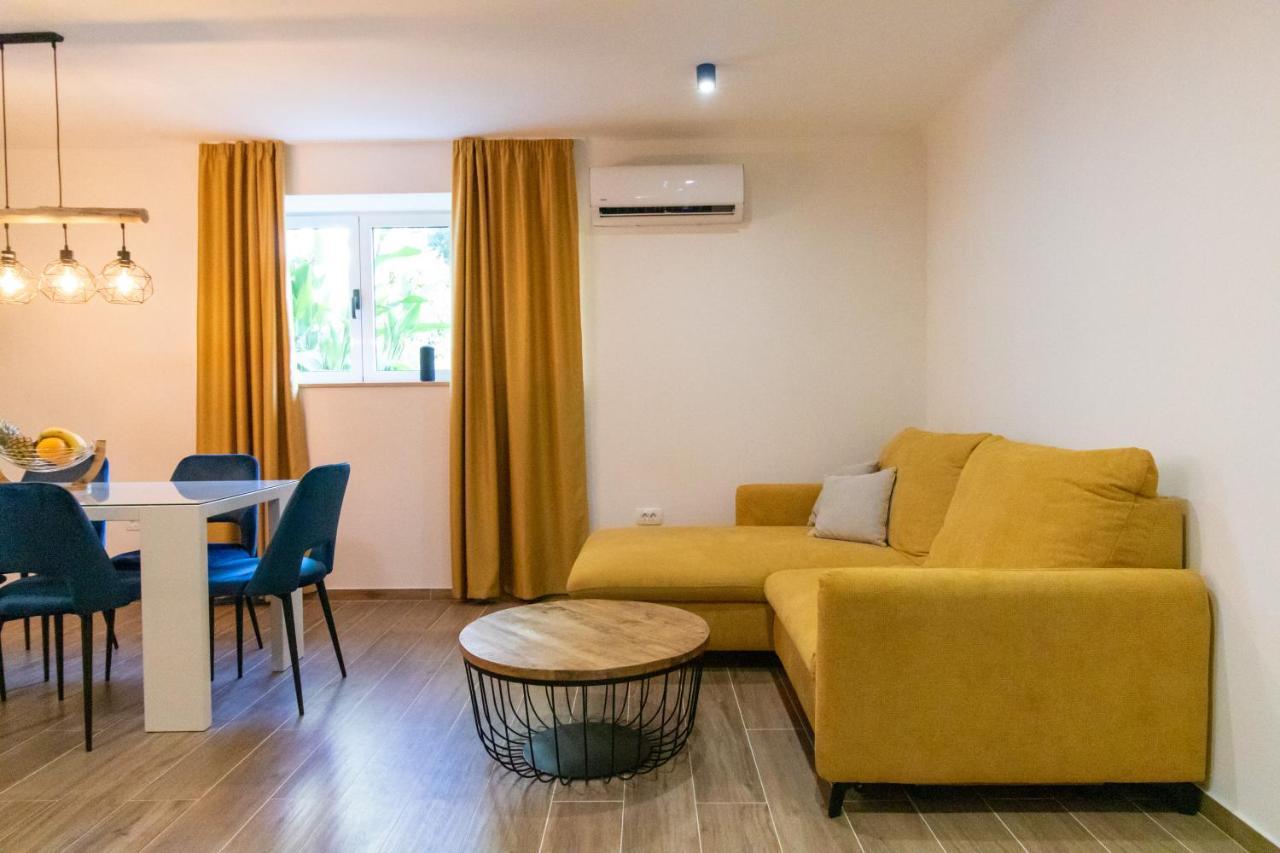 Lily Split Center Apartment Luaran gambar
